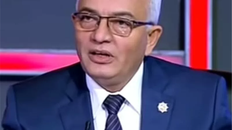 بالتعاون بين التعليم ومصر للطيران: تعليمات السلامة بلغة الاشارة