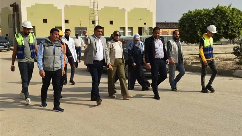 وفد من هيئة المجتمعات العمرانية في زيارة لمدينة السويس الجديدة