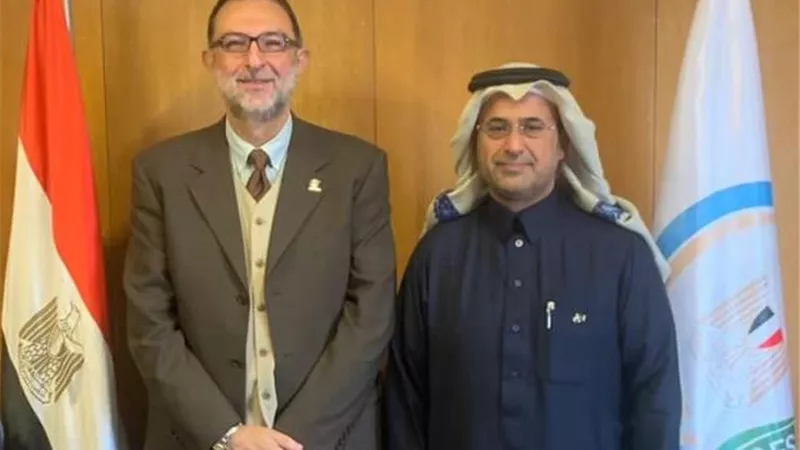 أسباب زيارة الملحق التجاري بسفارة السعودية لهيئة سلامة الغذاء صور