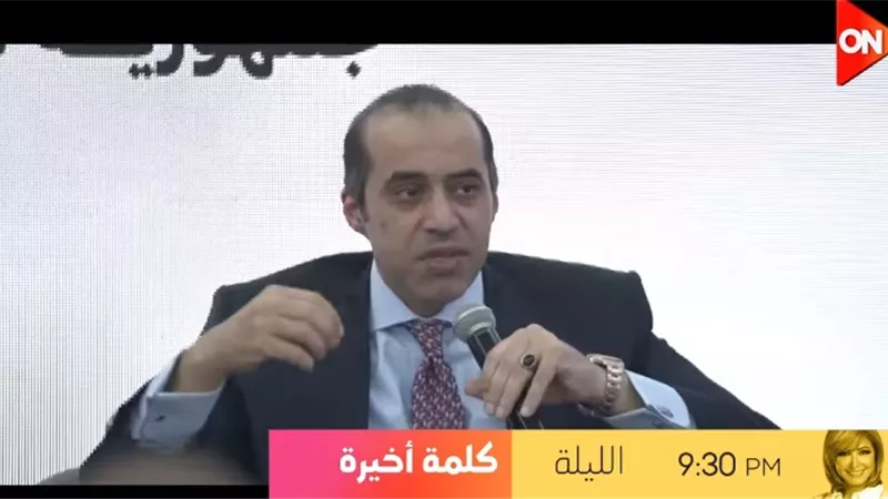 المستشار محمود فوزي رئيس حملة 