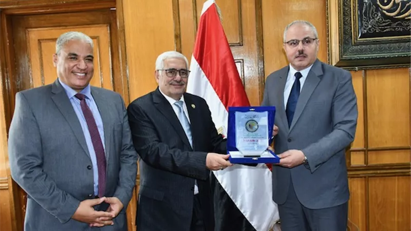 الأهمية الجغرافية لإقليم القناة وسيناء في مؤتمر آداب الاسماعيلية