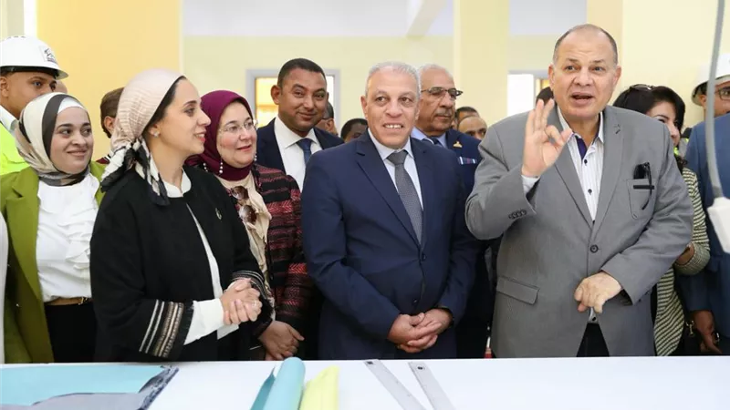 القومي للمرأة يشارك في افتتاح المجمع الحرفي بقرية الشامية بأسيوط