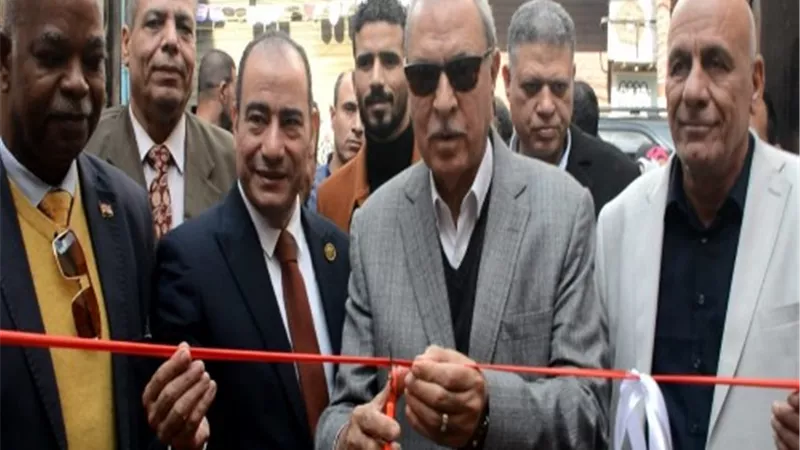 محافظ القليوبية يفتتح معرض للسلع الغذائية في ميت نما بشبرا الخيمة