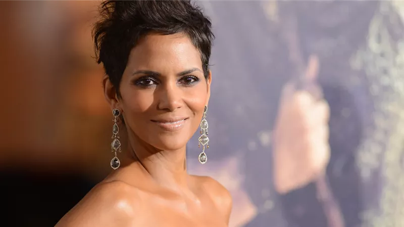 ريا أبي راشد تستضيف هالي بيري بمهرجان البحر الأحمر السينمائي