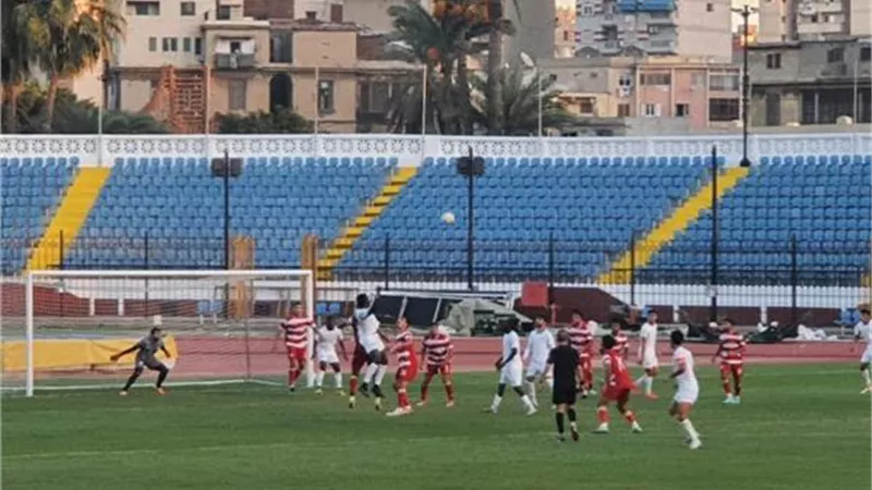 الطلائع يتقدم على بلدية المحلة بثنائية في الشوط الأول