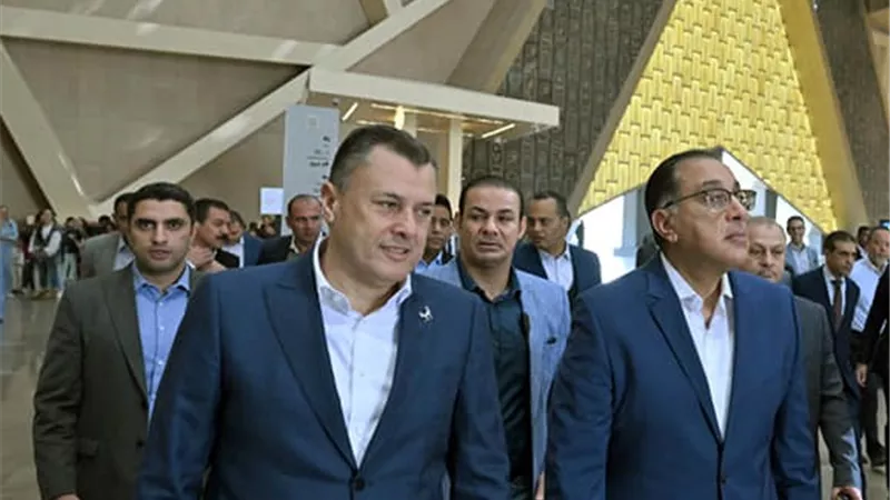 رئيس الوزراء يتفقدُ المتحف المصري الكبير لمتابعة تطورات الأعمال