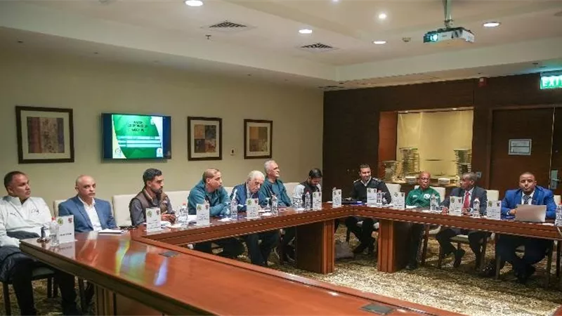 شاهد تفاصيل الاجتماع الفني لمباراة الأهلي وشباب بلوزداد