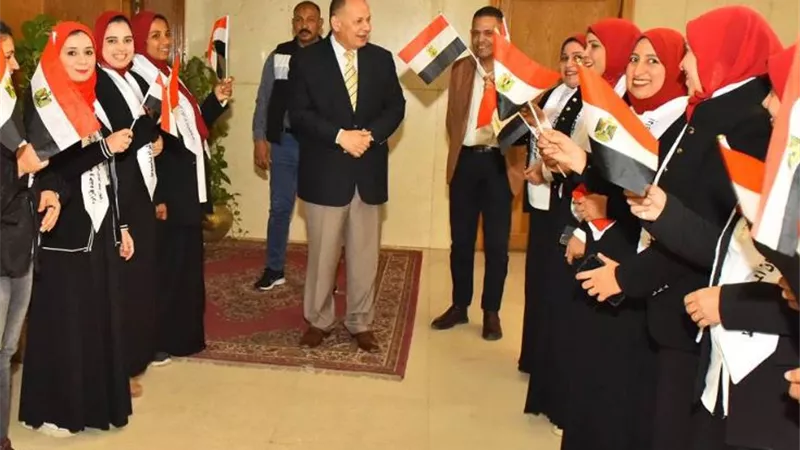 محافظ أسيوط يواصل لقاءاته بالرائدات الريفيات التابعة للتضامن