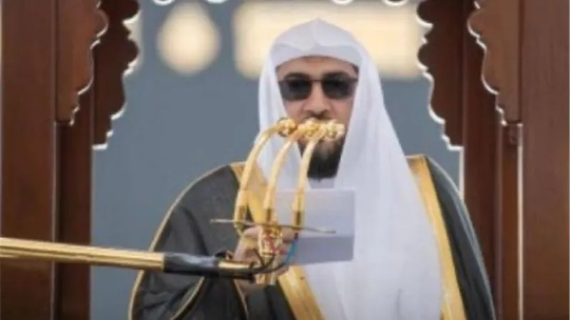 خطيب الحرم المكى: رأس الفرائض الموصلة للفلاح هي الصلاة
