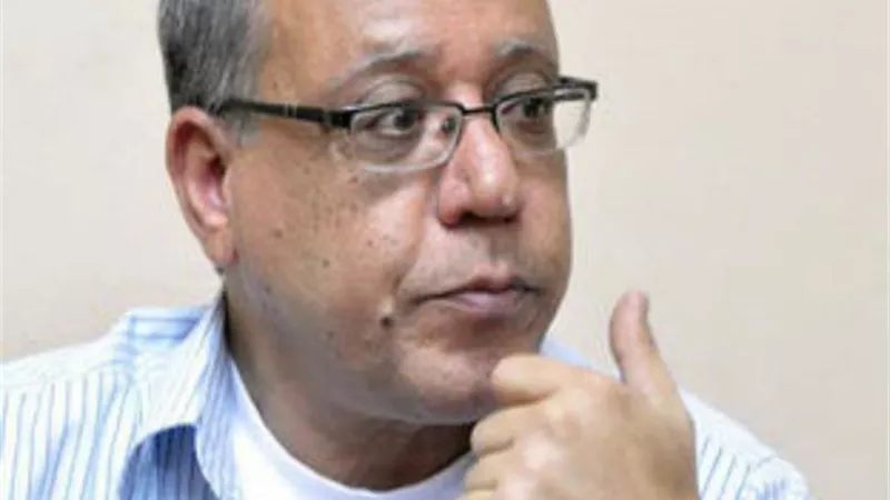 إصابة المخرج عاطف شكري بالتهاب رئوي حاد ونقله للمستشفي