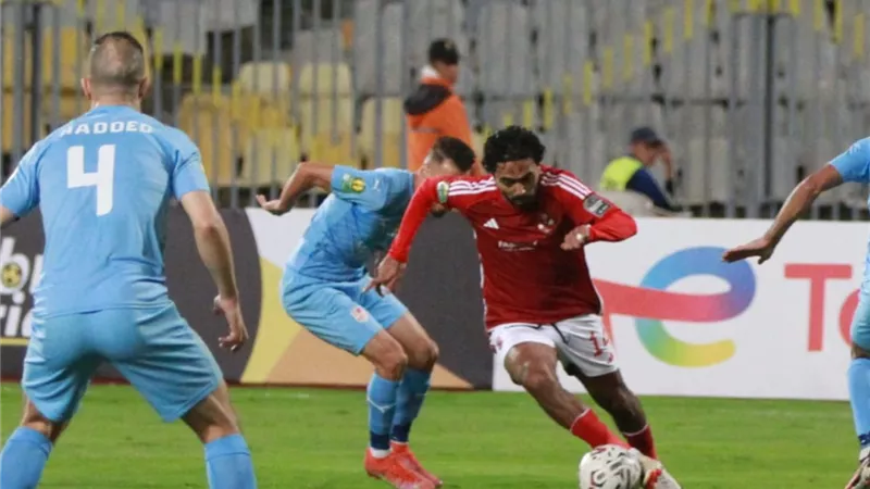 غرامة مالية كبيرة على لاعبى الأهلى بعد التعادل أمام شباب بلوزداد