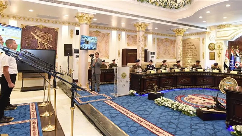 الرئيس السيسى يشهد اختبارات كشف الهيئة لطلبة الأكاديمية العسكرية
