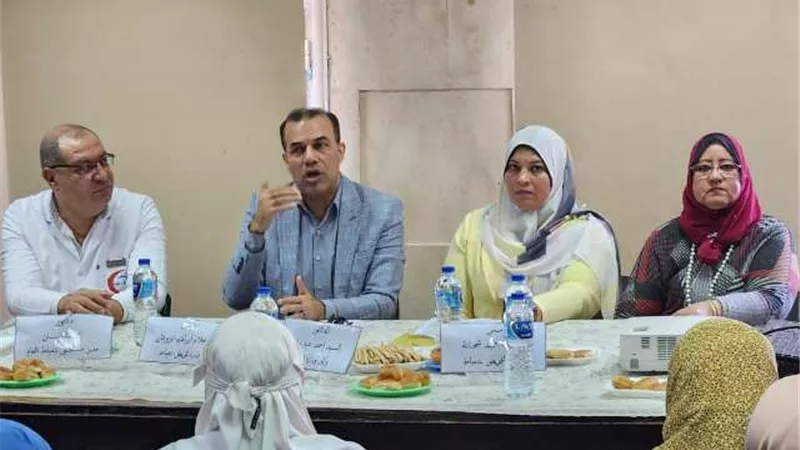وكيل صحة دمياط يطالب برفع درجة الإستعداد بالمستشفيات خلال الإنتخابات