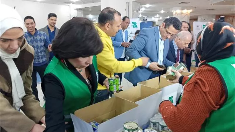 نقابة الصحفيين ومصر الخير يدشنان شحنة مساعدات غذائية وطبية لأهالي