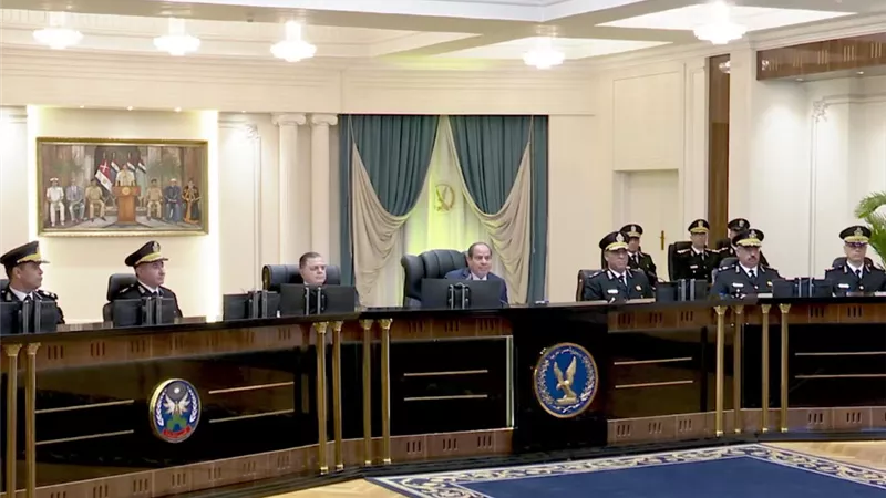«حماية الوطن شرف لا يضاهى».. الرئيس السيسى يوجه رسالة «هامة» للملتحقين بكلية الشرطة.. فيديو
