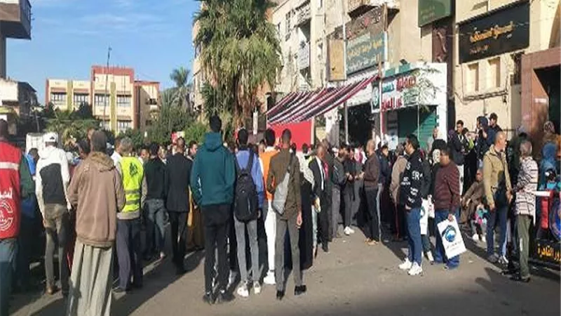 انتخابات الرئاسة .. إقبال كثيف على لجنة مدرسة الشئون الأميرية