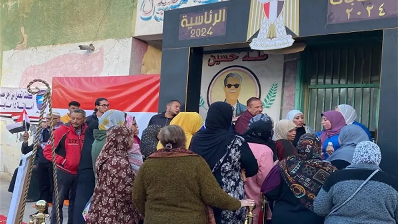 سيدات 15 مايو يتصدرن المشهد فى المشاركة بانتخابات الرئاسة
