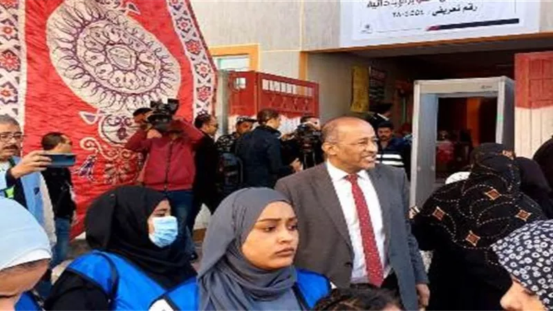 مواطنى أسوان والأحزاب السياسية يتصدروا مشهد التصويت فى الإنتخابات