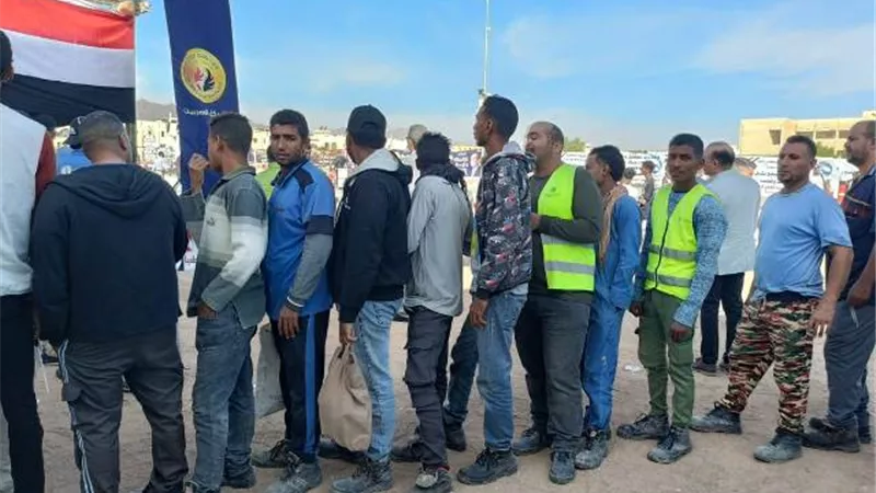 توافد اعداد كبيرة بجنوب سيناء في اول لحظات بدء انتخابات الرئاسة