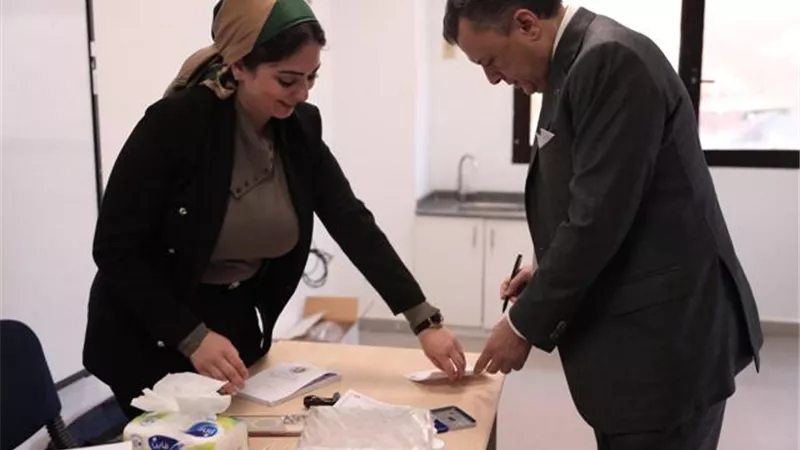 وزير السياحة والآثار يدلى بصوته فى الانتخابات الرئاسية