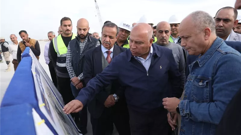 وزير النقل يتابع تقدم معدلات تنفيذ مشروع تطوير ميناء السخنة