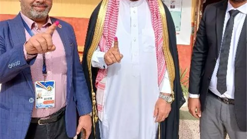 رئيس مجلس القبائل العربية يدلى بصوته فى انتخابا ت الرئاسة بمصر الجديدة