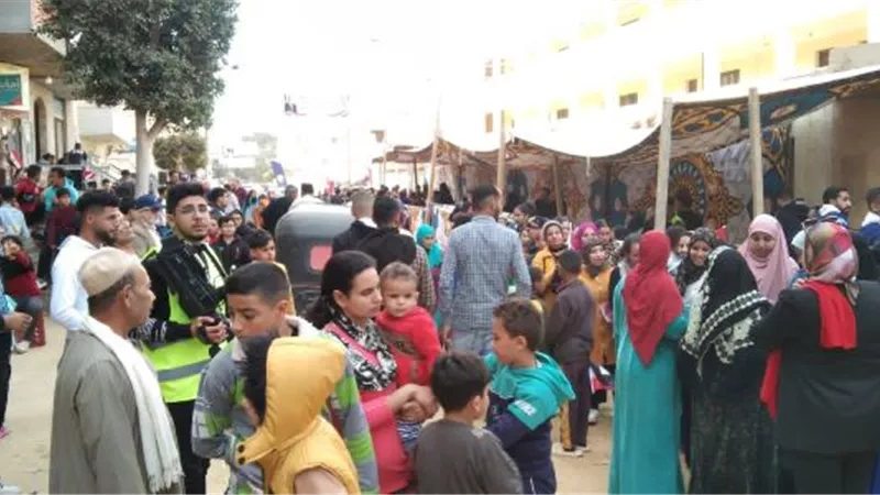 انتخابات الرئاسة..مواطنو سمالوط يواصلون التوافد على لجان الاقتراع