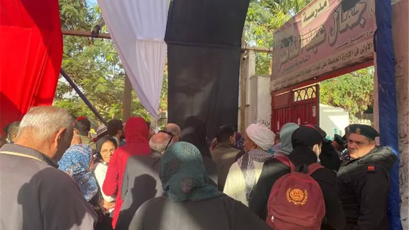 إقبال الناخبين متواصل على لجنة جمال عبد الناصر بحدائق القبة