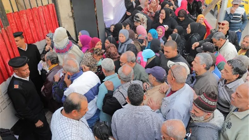 تواصل إقبال المواطنين على لجان قسم الخليفة للمشاركة فى الانتخابات