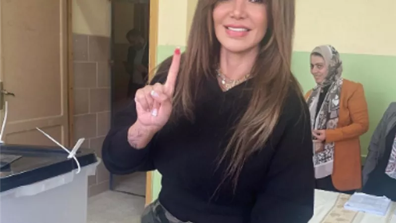 بصور تذكارية.. لقاء سويدان مع الجمهوم امام لجنة بأ اكتوبر