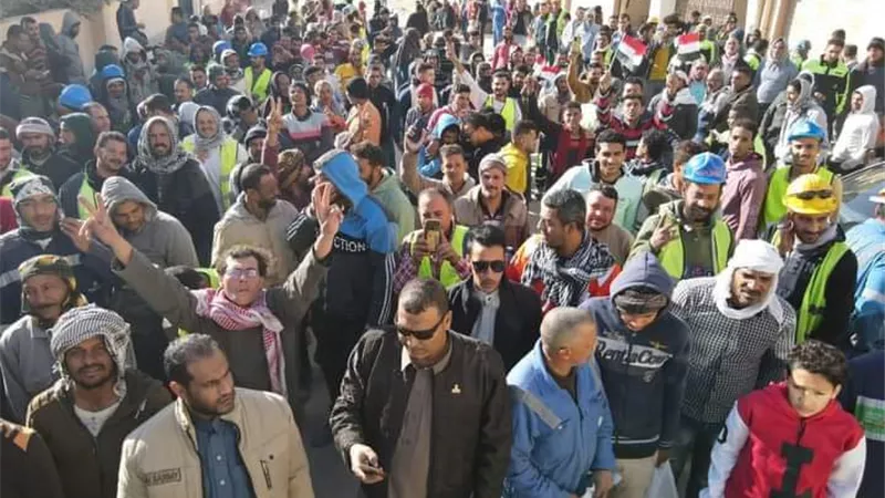 بلادي بلادي بلادي لكي صوتي وفؤادي.. الناخبون يواصلون التصويت بمرسى مطروح