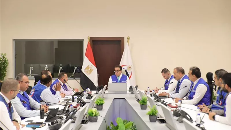 وزير الصحة يترأس غرفة الأزمات المركزية لمتابعة التأمين الطبي للانتخابات الرئاسية