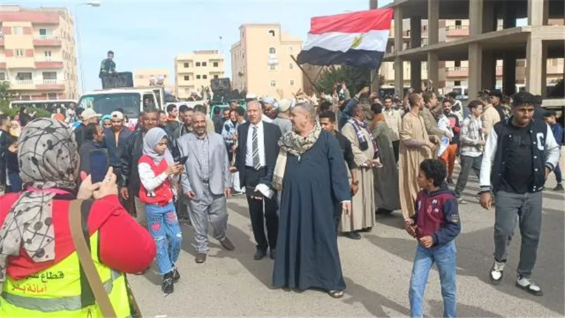 مشاركة أبناء محافظات الصعيد بالإنتخابات الرئاسية فى مدينة بدر صور