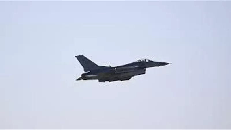 تحطم طائرة مقاتلة أمريكية من طراز 