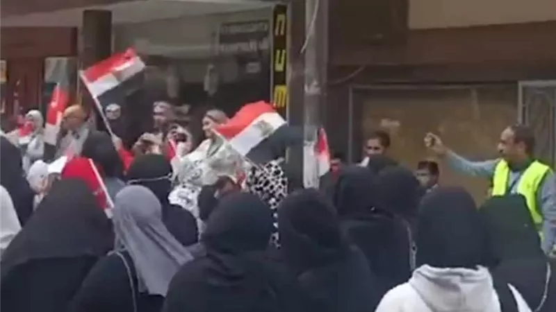 بالصور .. المراة تتصدر المشهد لليوم الثاني في الاسماعيلية