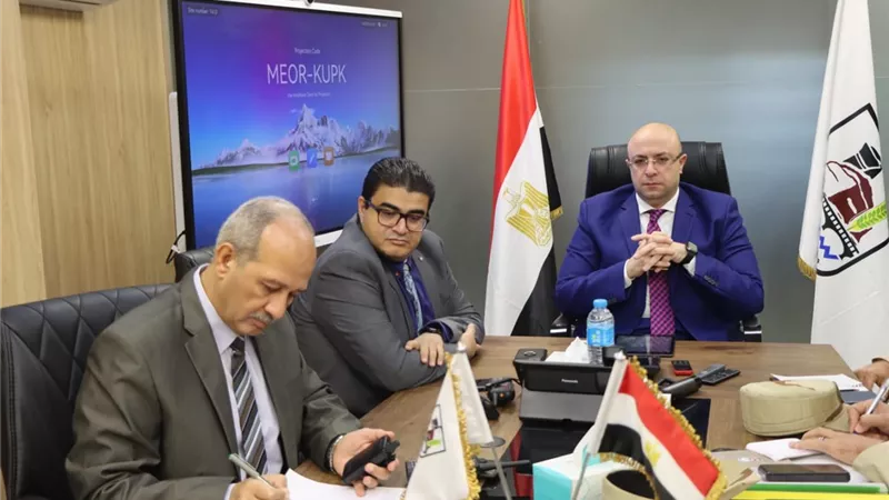 محافظ بني سويف يتابع انتظام العملية الانتخابية فى اليوم الثانى