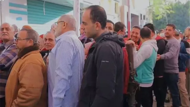 المصريون يلبون النداء لليوم الثانى على التوالى .. إقبال غير مسبوق أمام اللجان الانتخابية