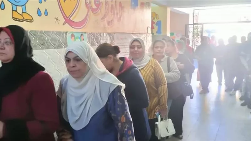 100 مليون صحة في اللجان.. أهالي أسيوط يشاركون بقوة في الانتخابات