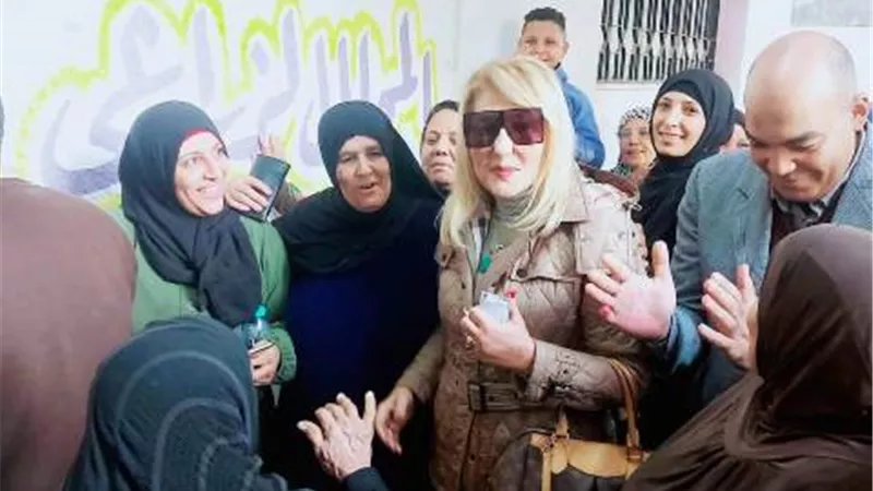 نجمة الجماهير تتدلي بصوتها فى الانتخابات الرئاسية