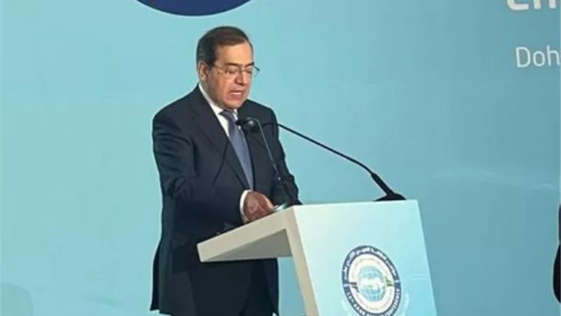 الملا: صناعة البترول والغاز هي جزء رئيسى من الحلول العالمية لمواج