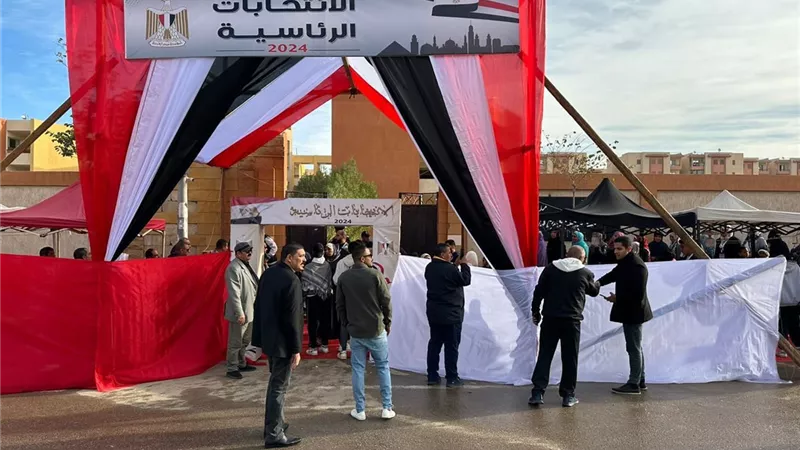عزة مصطفى: مشهد المصريين أمام لجان الانتخابات «حاجة تشرح القلب»..