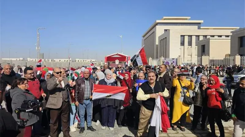 العاملون بوزارة التضامن يدلون بأصواتهم في الإنتخابات الرئاسية.صور