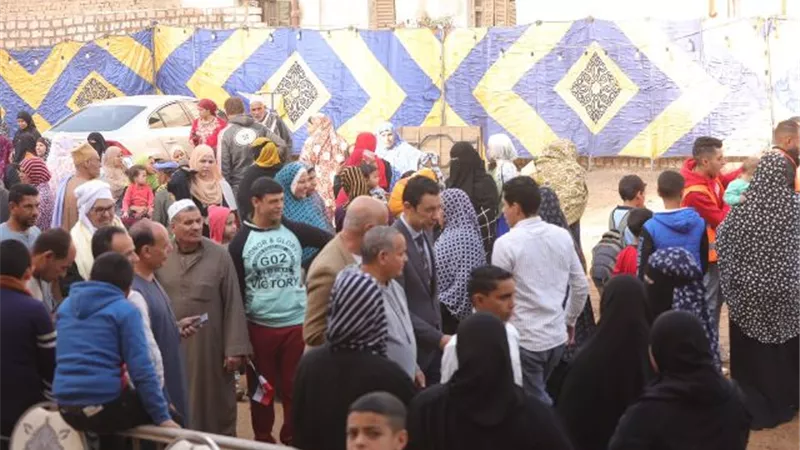 مشاركة واسعة من مواطنى أبو غالب بالجيزة فى الانتخابات الرئاسية