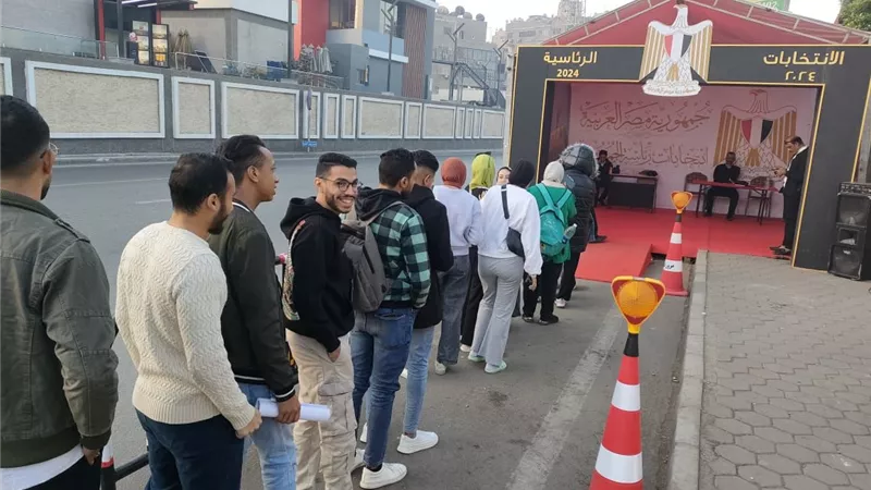 لوفيجارو الفرنسية : الانتخابات المصرية تسير بنزاهة وشفافية وفقا للمراقبين