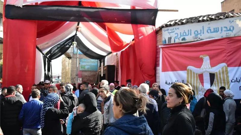 لجان انتخابات بولاق ابو العلا تشهد اقبال كثيف