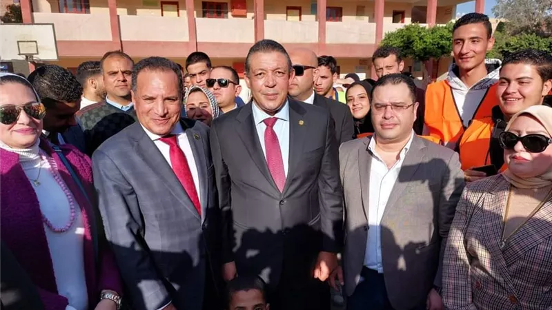 حازم عمر فى جولة ببنى سويف ..صور