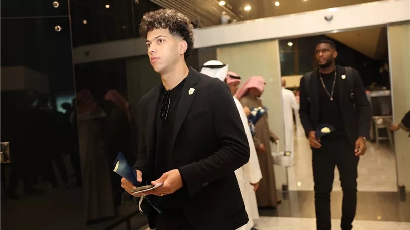 شاهد.. بعثة الأهلي تصل السعودية للمشاركة في كأس العالم للأندية
