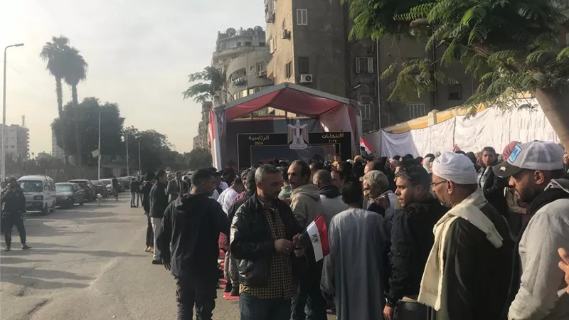 توافد المواطنين على لجان جنوب القاهرة في اليوم الثالث للانتخابات