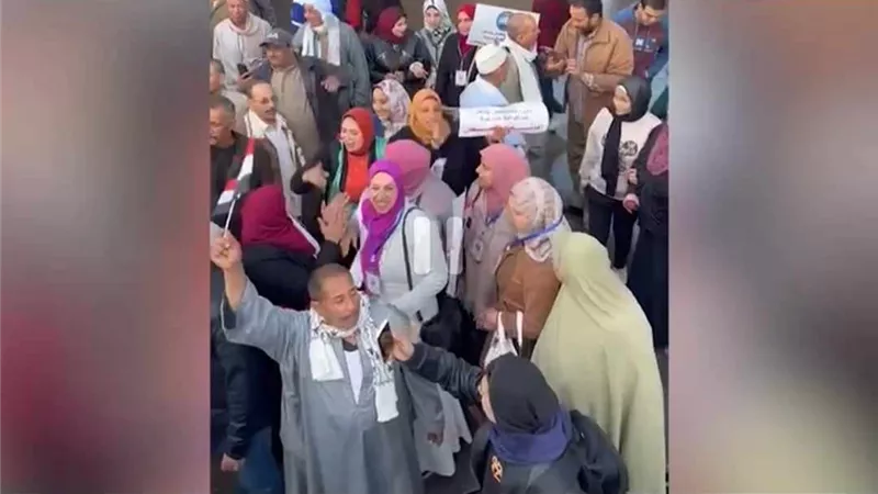حشود الناخبين تتوافد على لجان البحيرة في اليوم الثالث للانتخابات