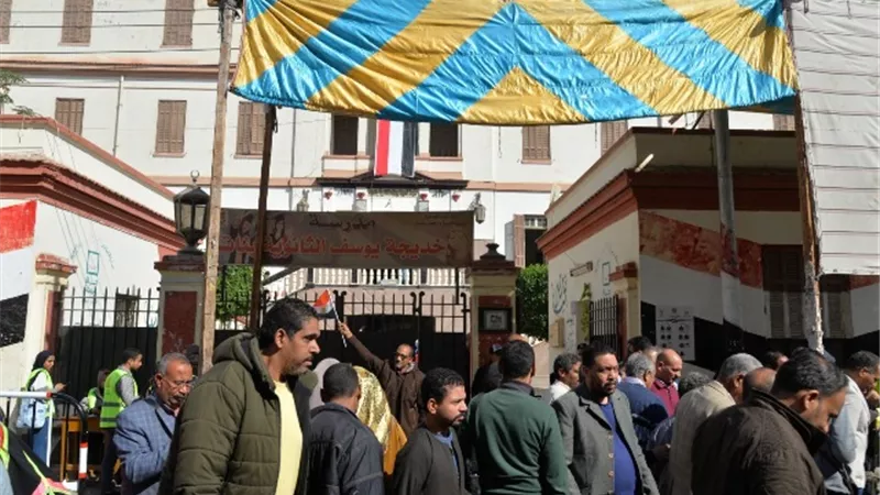 محافظ أسيوط: فتح جميع اللجان الانتخابية فى اليوم الثالث للانتخاب